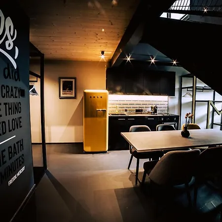 Boutique Old School