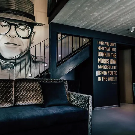 Boutique Old School * سول