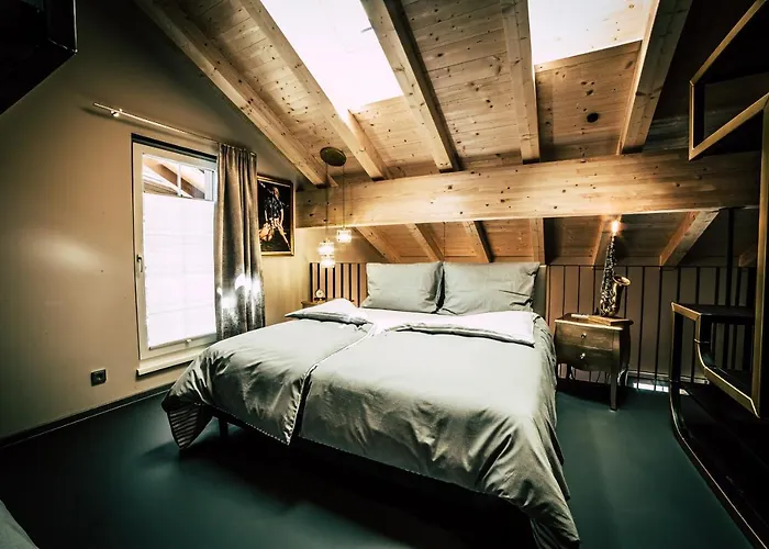 Boutique Old School * سول